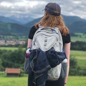 Meet your Posher, Amy